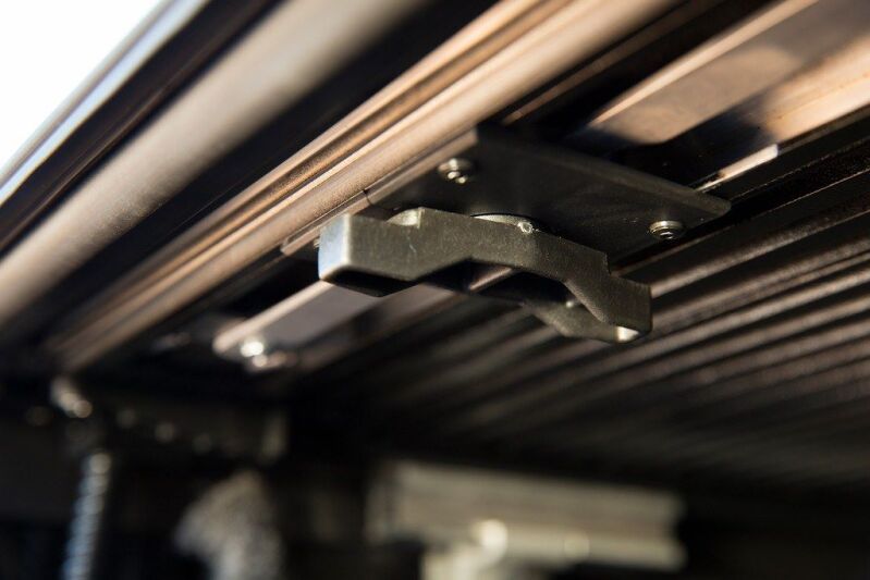 How to Install the UltraGroove and UltraGroove Metal Retractable Tonneau Cover