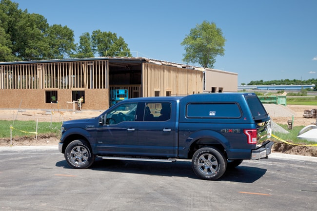 LEER 180CC Mid-Rise Commercial Truck Cap