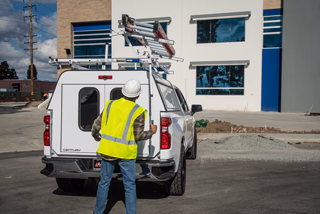 LEER DCC Commercial Truck Cap